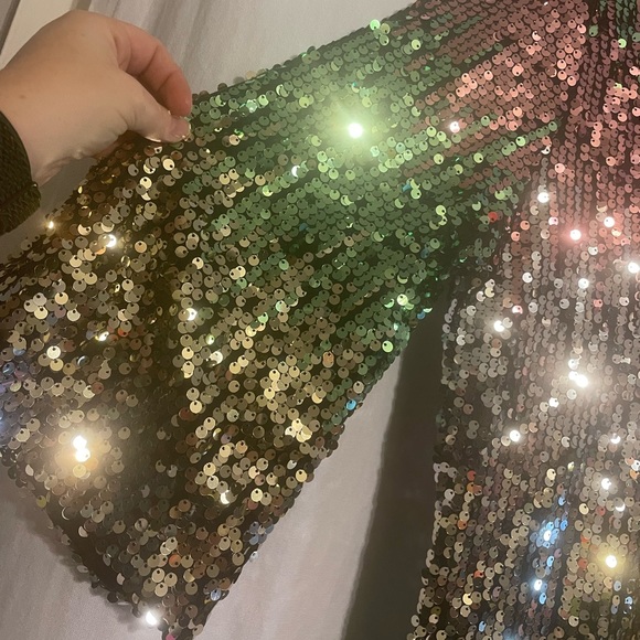 Multi color sequin Cardigan. Size Large. Would look good on a size M as well. - Picture 5 of 7